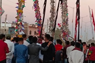 अंजोरा दुर्ग में मड़ई धूमधाम से मनाया गया