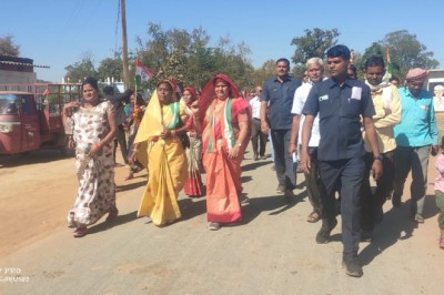 हम गद्दी पर बैठकर राज करने वाले नहीं, ईंट से ईंट जोड़कर विकास की ईमारत खड़ी करने वाले लोग हैं – छन्‍नी साहू