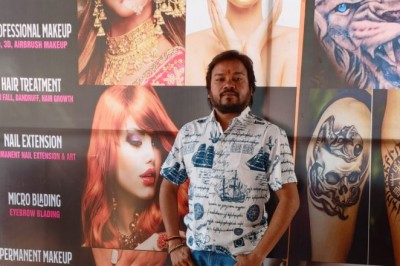 ब्राइडल मेकअप कर सालाना हो रही है 4 लाख की आमदनी, मुख्यमंत्री युवा स्वरोजगार योजना से सुशोभित हुआ बेरोजगार का जीवन :