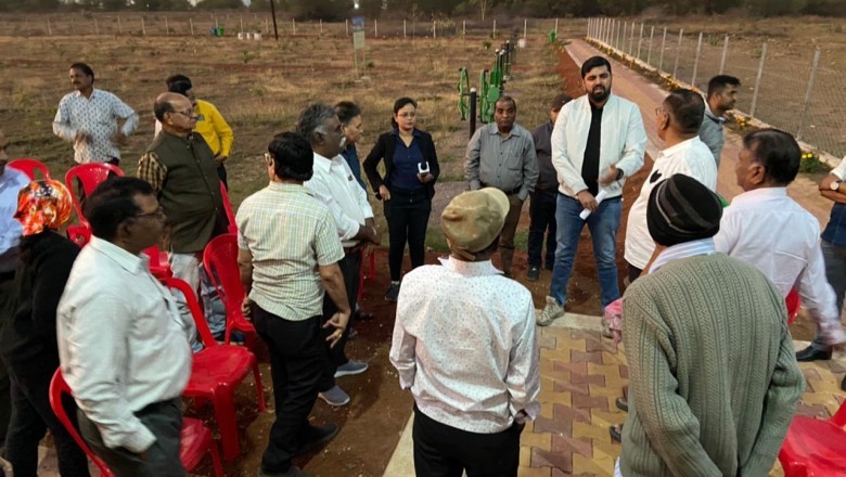 कंुज विहार कालोनी वासियों से कृष्ण कुंज में लगे पौधों के सरक्षण के लिये आयुक्त ने की अपील :