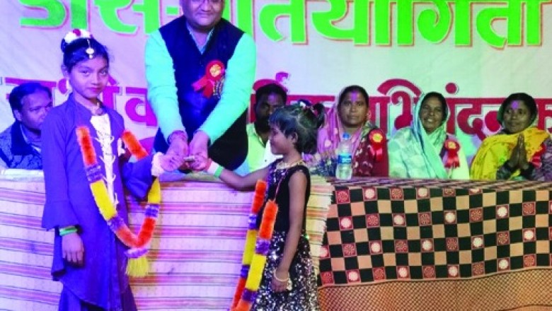 डांस प्रतियोगिता में शामिल हुए कांग्रेस नेता तरूण सिन्हा