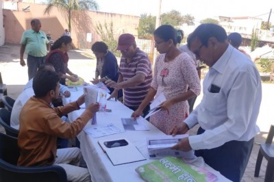 अवैध निर्माण एवं अनाधिकृत विकास के नियमितीकरण के लिए भिलाई निगम लगा रहा है शिविर, बीएसपी टाउनशिप क्षेत्र के लोगों ने भी शिविर का उठाया लाभ, जमा किए शिविर में आवेदन