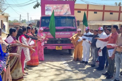 छत्तीसगढ़ में महिलाओं को जागरूक करने के लिए शुरू की गई महतारी न्याय रथ यात्रा - नगर पंचायत अध्यक्ष राजकुमारी सिन्हा