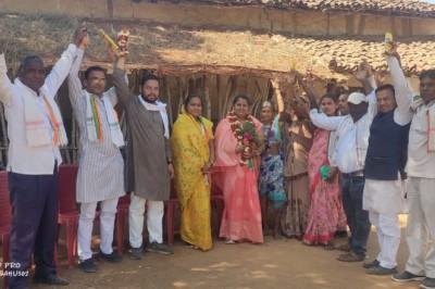 हाथ से हाथ जोड़कर जो मानव श्रृंखला तैयार हो रही है उससे आपसी भाईचारे और सामाजिक सद्भाव को बढ़ावा मिलेगा – विधायक छन्‍नी साहू