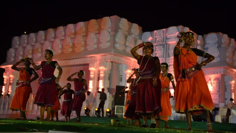लोक मड़ई एवं कृषि मेला के समापन समारोह में विभिन्न सांस्कृतिक कार्यक्रमों की बिखरी अनोखी छटा :