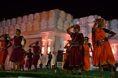 लोक मड़ई एवं कृषि मेला के समापन समारोह में विभिन्न सांस्कृतिक कार्यक्रमों की बिखरी अनोखी छटा :