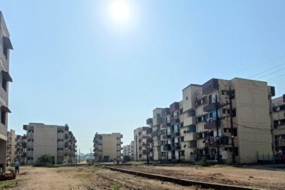 मोर मकान मोर आस योजनान्तर्गत आज निगम सभागृह में लॉटरी के माध्यम से आवास आबंटन :