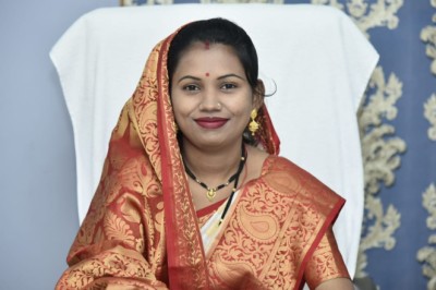 सुकमा में जवान शहीद, मुख्यमंत्री गुलाब की पंखुड़ियों से कर रहे अपने नेताओं का स्वागत- गीता घासी साहू