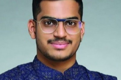 नक्सली खून की होली खेल रहे प्रदेश में और भूपेश सरकार आलाकमान पर फूल बरसवा रहे : जैनम