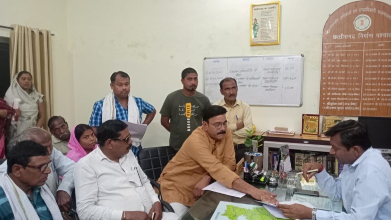 अंजोरा के शासकीय भूमि पर अवैध कब्जा से परेशान ग्रामीण पहुंचे एसडीएम कार्यालय राजनांदगांव