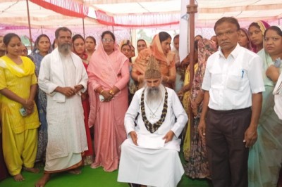 उसरीबोड मे सात्विक यज्ञ, चौका आरती मे शमिल हुए हेमा देशमुख महापौर :