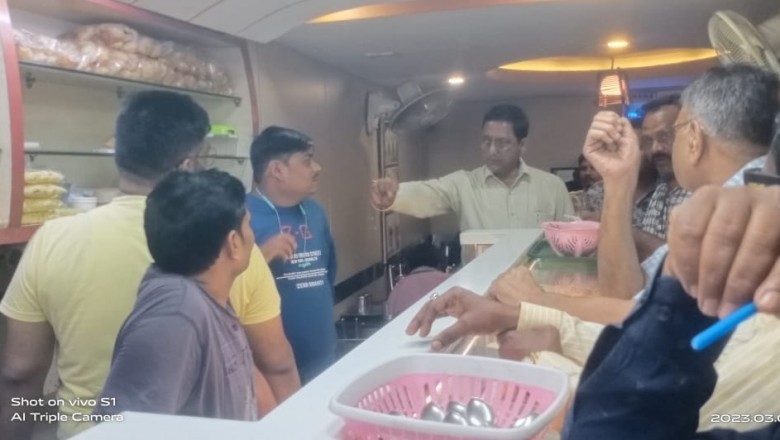 प्रतिबंधित प्लास्टिक पर निगम ने दी होटलों में दबीस :