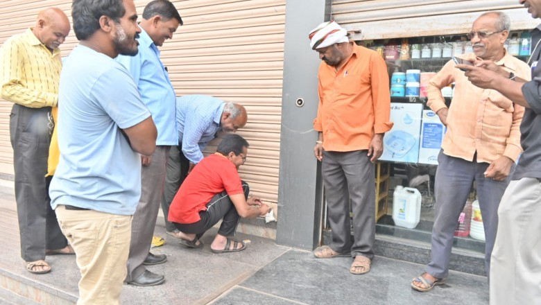 अनाधिकृत विकास व निर्माण का नोटिस प्राप्त होने के बाद भी नहीं कराया नियमितीकरण :