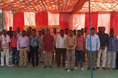 KCG विधायक यशोदा नीलाम्बर वर्मा  के सुपत्र निधन पर छुईखदान के सचिव संघ ने ऐसे दी श्रद्धांजलि, आत्मा की शांति के लिए की प्रार्थना