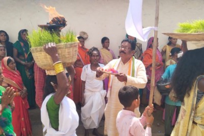 पूर्व विधायक भोलाराम साहू ने ज्योत ज्वारा की आरती उतारी,क्षेत्र वासियो की खुशहाली की कामना :