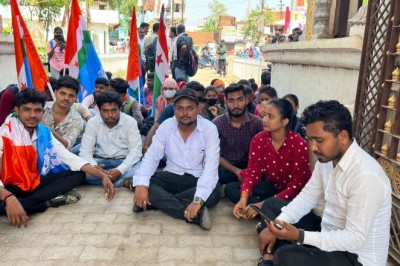 महाविद्यालय के परीक्षा परिणाम को लेकर एनएसयूआई ने किया दिग्विजय महाविद्यालय प्रशासन का घेराव :