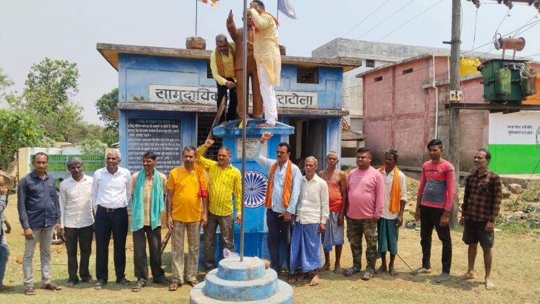बादराटोला मे धूमधाम से मनाई गई बाबा साहब भीमराव अम्बेडकर की जयंती