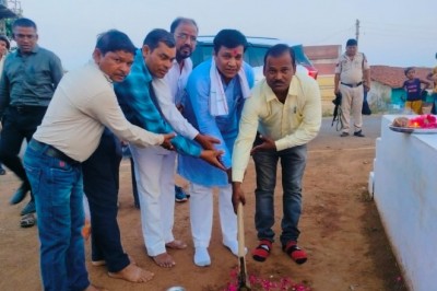 भुनेश्वर शोभा राम बघेल ने किया पटेल समाज भवन का भूमिपूजन व अन्य विकास कार्यों का लोकार्पण :