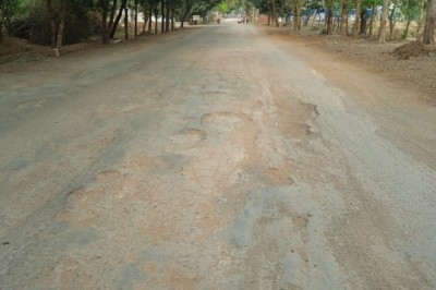मुख्यमंत्री  ने भेट मुलाकात कार्यक्रम सुरगी में एक सप्ताह मे हल्दी सुरगी कुम्हालोरी मार्ग का नवनिर्माण कराने की घोषणा अब भी अधूरा :