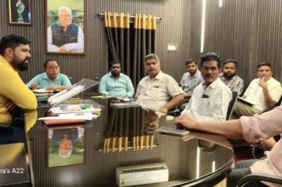आयुक्त ने ली जल विभाग के अधिकारियों की बैठक :