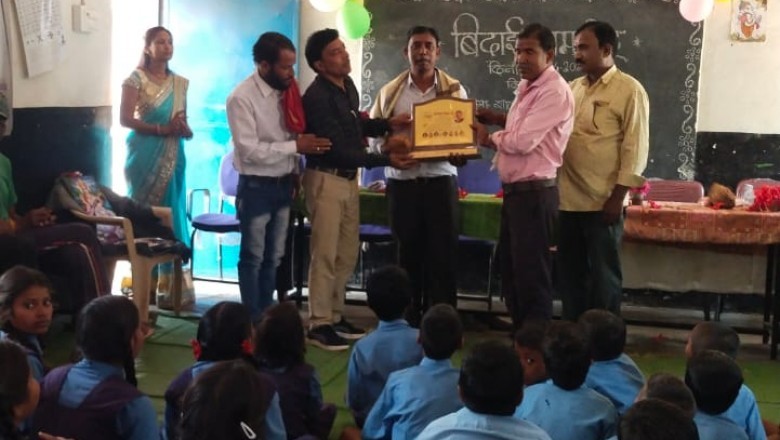 तिलक राम सिन्हा प्रधान पाठक पद पर पदोन्नति ,विदाई समारोह मे हुए सम्मानित :