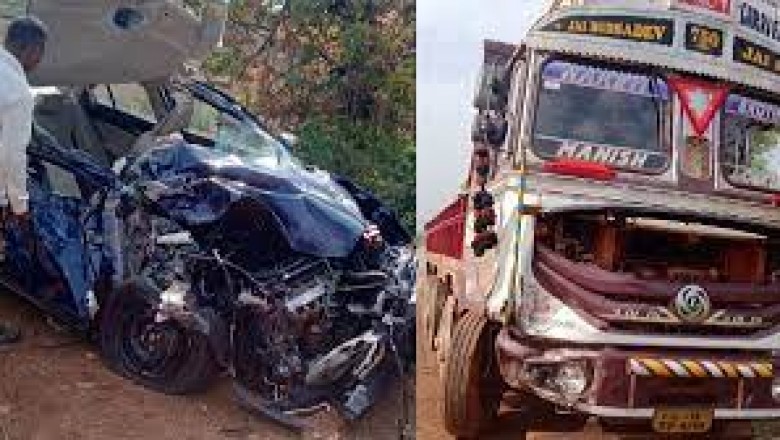 बालोद जिले के धमतरी-कांकेर नेशनल हाइवे-30 पर तेज रफ्तार ट्रक और बोलेरो में जबरदस्त भिड़ंत,बारात से लौट रहे 11 लोगों की मौत