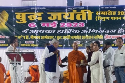श्रीमती पूर्णिमा नाग देवे  जी को बुद्ध  जयंती समारोह में  अभिनंदन: