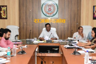 कलेक्टर ने कलेक्टोरेट में विभिन्न विभागीय भर्ती के संबंध में ली बैठक :