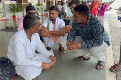 मोदी की रेल व्यवस्था हुईं फेल - अमर झा :