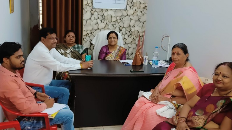 शहर में पौधों के संरक्षण के लिए लगाए जायेगे 1000 नग ट्री-गार्ड, बैठक में पर्यावरण व उद्यानिकी प्रभारी सत्यवती वर्मा ने की स्वीकृति  ::
