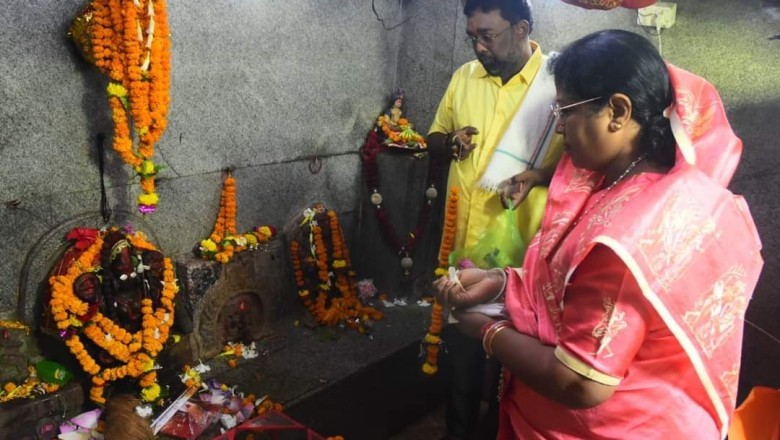शीतला मंदिर, गणेश मंदिर, गायत्री मंदिर एवं सिंगोला के महाकाल मंदिर में हेमा देशमुख ने की पूजा अर्चना :