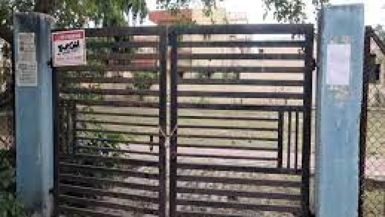पार्षद बन गया निगम प्रशासन, नेता प्रतिपक्ष ने बताया गलत :राधिका नगर बाल उद्यान में नोटिस चस्पा कर लगा दिया ताला, लोगों ने की शिकायत...