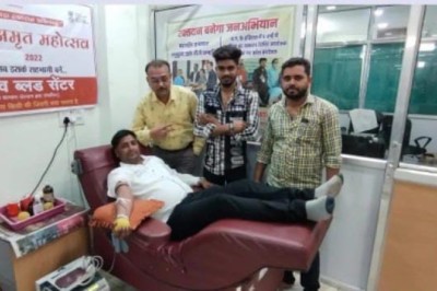 मुकेश साहू ने अपने जन्मदिन पर 29 वा रक्त दान कर मनाया...