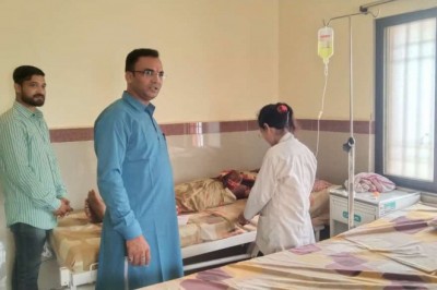 *जिला महामंत्री चुम्मन साहू ने बूचाटोला के प्राथमिक स्वास्थ्य केंद्र का किया निरीक्षण*