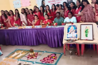 रोटरी वूमेंन्स क्लब दुर्ग भिलाई ने बैगाटोला मे गर्भवती माताओ को दी स्वस्थ रहने की महत्वपूर्ण जानकारी...