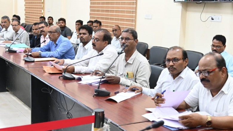 कलेक्टर ने की औद्योगिक प्रशिक्षण संस्थान की गतिविधियों की समीक्षा प्लेसमेंट पर प्रगति लाने के दिए निर्देश...