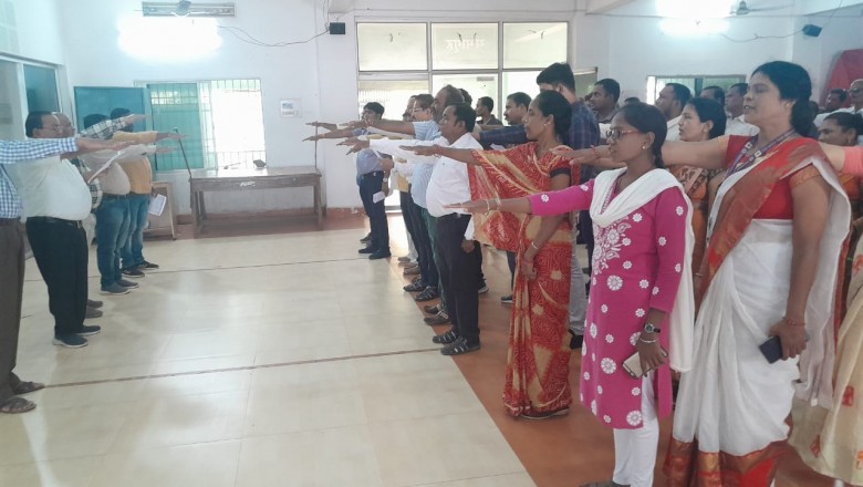 नगर निगम में अधिकारियों व कर्मचारियों ने लिया सभी निर्वाचनों में मताधिकार का प्रयोग करने की शपथ....