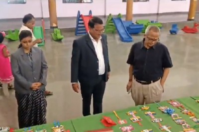 महावीर जैन पब्लिक स्कूल पुलगांव दुर्ग में विज्ञान प्रदर्शनी