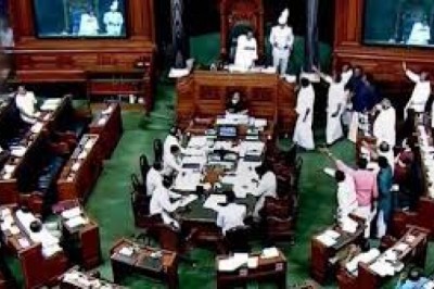 कांग्रेस सदस्य  नकुलनाथ, डीके सुरेश, दीपक बैज  लोकसभा से  हुए निलंबित