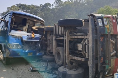 छत्तीसगढ़ के चारामा घाट में हुआ भीषण हादसा :12 लोग घायल , 3  लोगों ने मौका पर ही दम तोड़ा