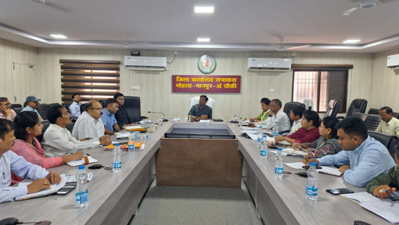 आदर्श आचार संहिता को ध्यान में रखते हुए कर्तव्य निर्वहन करे-कलेक्टर