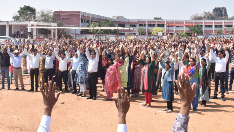 कलेक्टर ने शत-प्रतिशत मतदान करने 20 हजार नागरिकों को छत्तीसगढ़ी में दिलाई शपथ