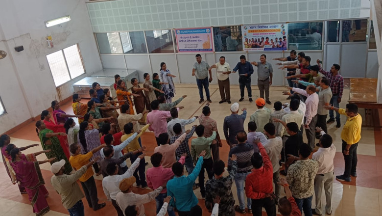 लोकसभा निर्वाचन 2024 के लिये निगम में सतप्रतिशत मतदान करने एवं मतदान के लिये प्रेरित करने अधिकारियों व कर्मचारियों ने ली शपथ