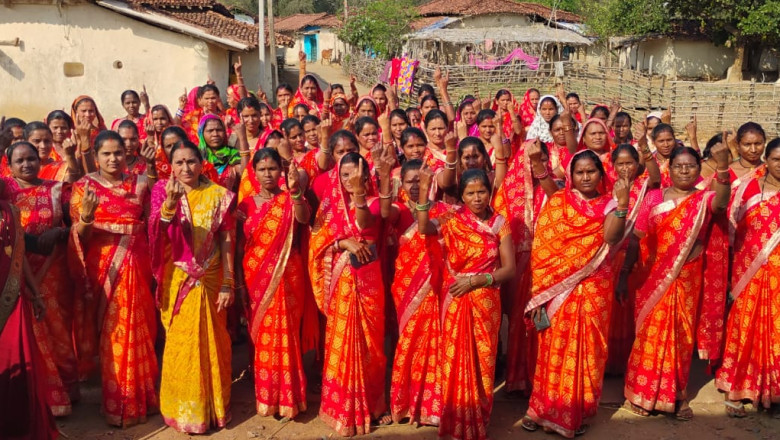 स्वसहायता समूह की महिलाओं ने ग्रामवासियों को मतदान के लिए किया प्रेरित