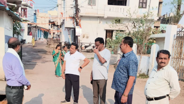 आयुक्त पंहुचे पोलसाय तालाब के निरीक्षण करने,दिए प्रतिदिन सफाई करने निर्देश:
