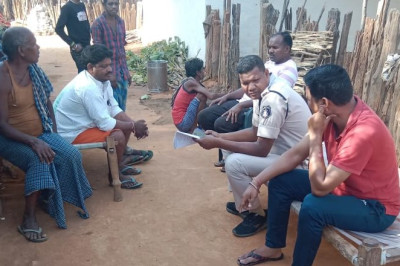 सज चुका था मंडप और होने वाले थे फेरे, मेहमानों की भीड़ के बीच डायल 112 की टीम घर पहुंचकर रुकवाई शादी