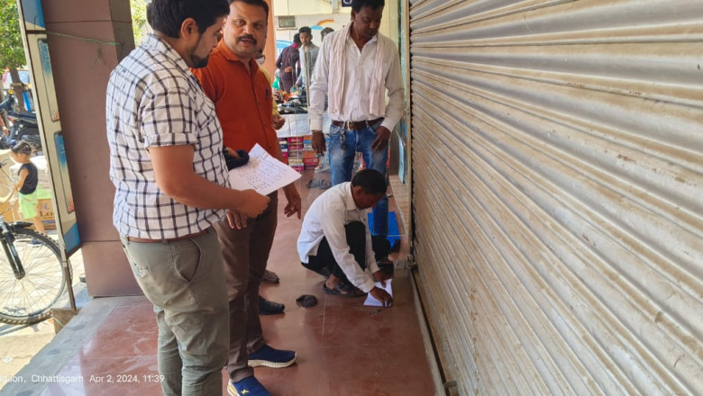 व्यावसायिक परिसर के भूतल की दुकानों की प्रीमियम भुगतान नहीं करने पर निगम ने की 3 दुकानों में तालाबंदी