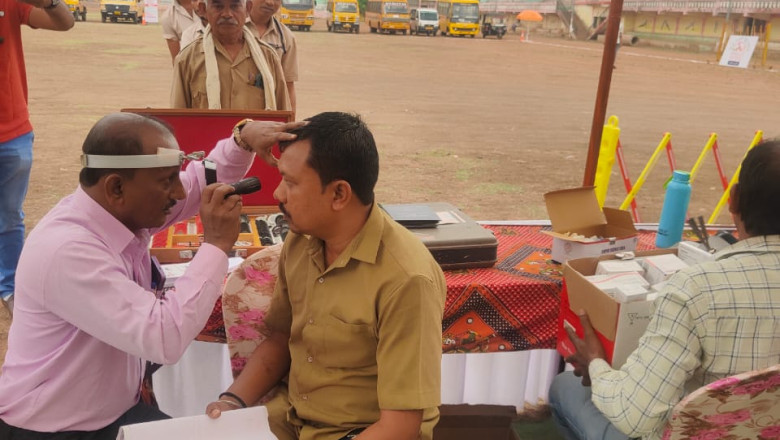 पुलिस अधीक्षक जिला केसीजी त्रिलोक बंसल(भा0पु0से0)के निर्देश पर  "समर्थ" अभियान के तहत किया यातायात शिविर का खैरागढ़ मे आयोजन