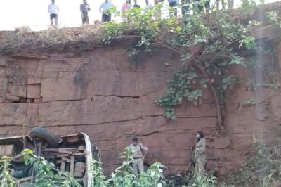 कुम्हारी बस हादसे की मजिस्ट्रियल जांच शुरू, दुर्ग तहसीलदार पहुंचे केडिया डिस्टलरी, मृतकों की संख्या में हुई बढ़ोतरी…