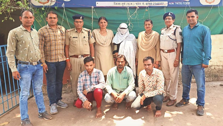 दुर्ग पुलिस ने दबिश देकर पकड़ा नागपुर की लेडी डान दामाद के साथ मिलकर कर रही थी नशे का कारोबार